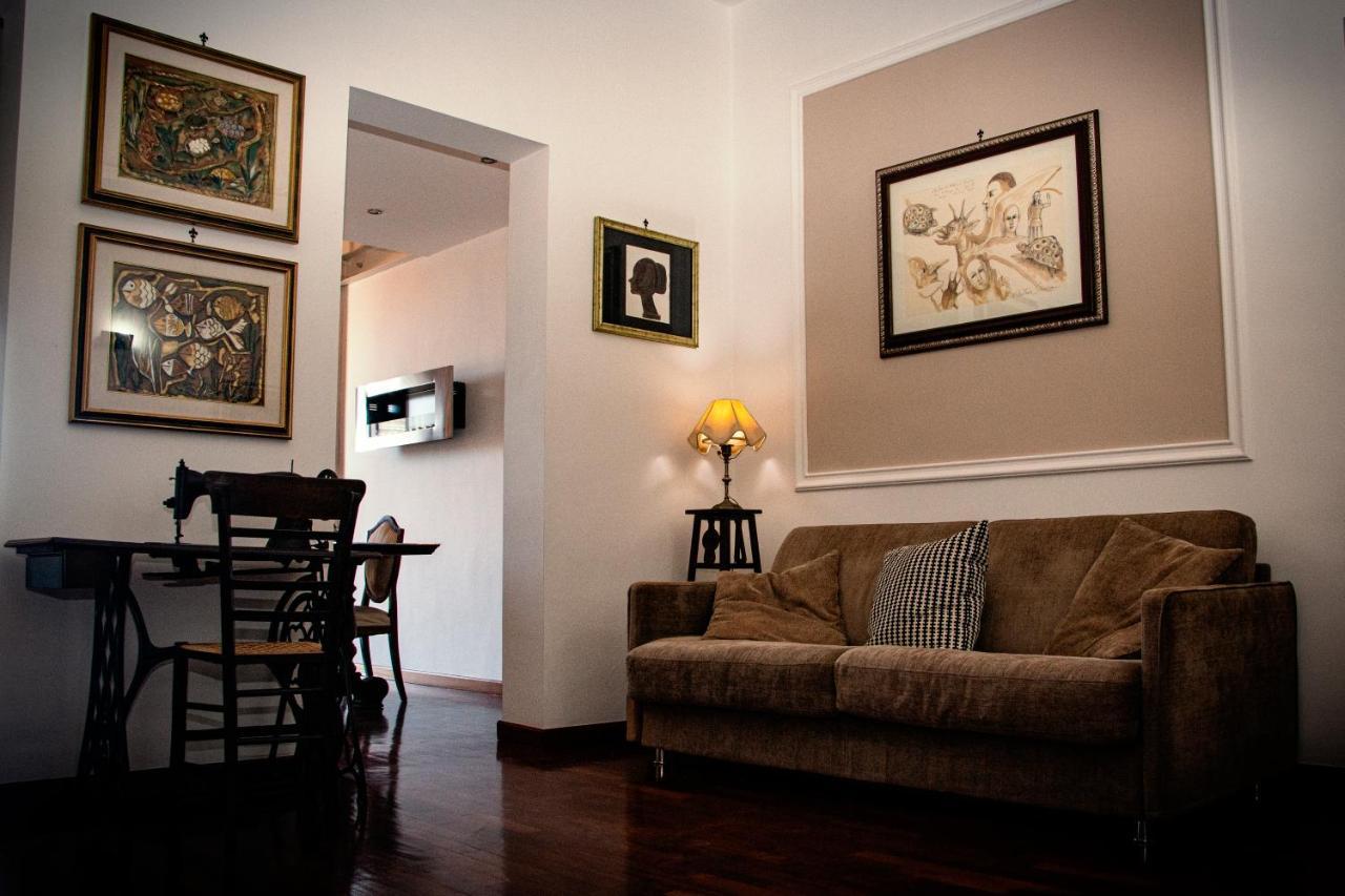 Exclusive Gina'S Apartment Catania Bagian luar foto